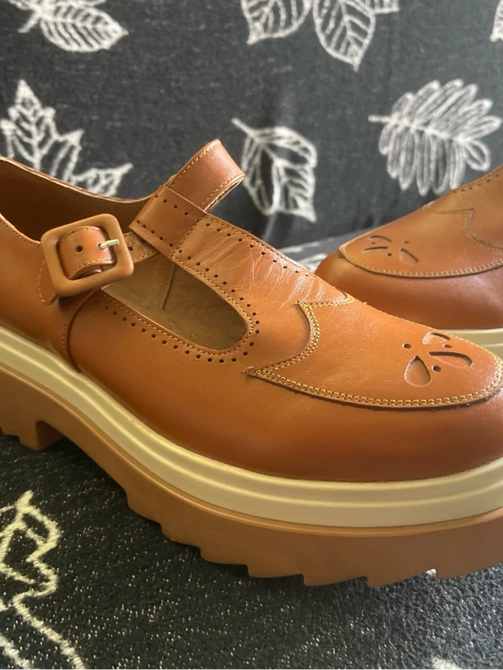 Tan Platform Mary Jane Shoes with Chunky Sole - Picture 2 of 5